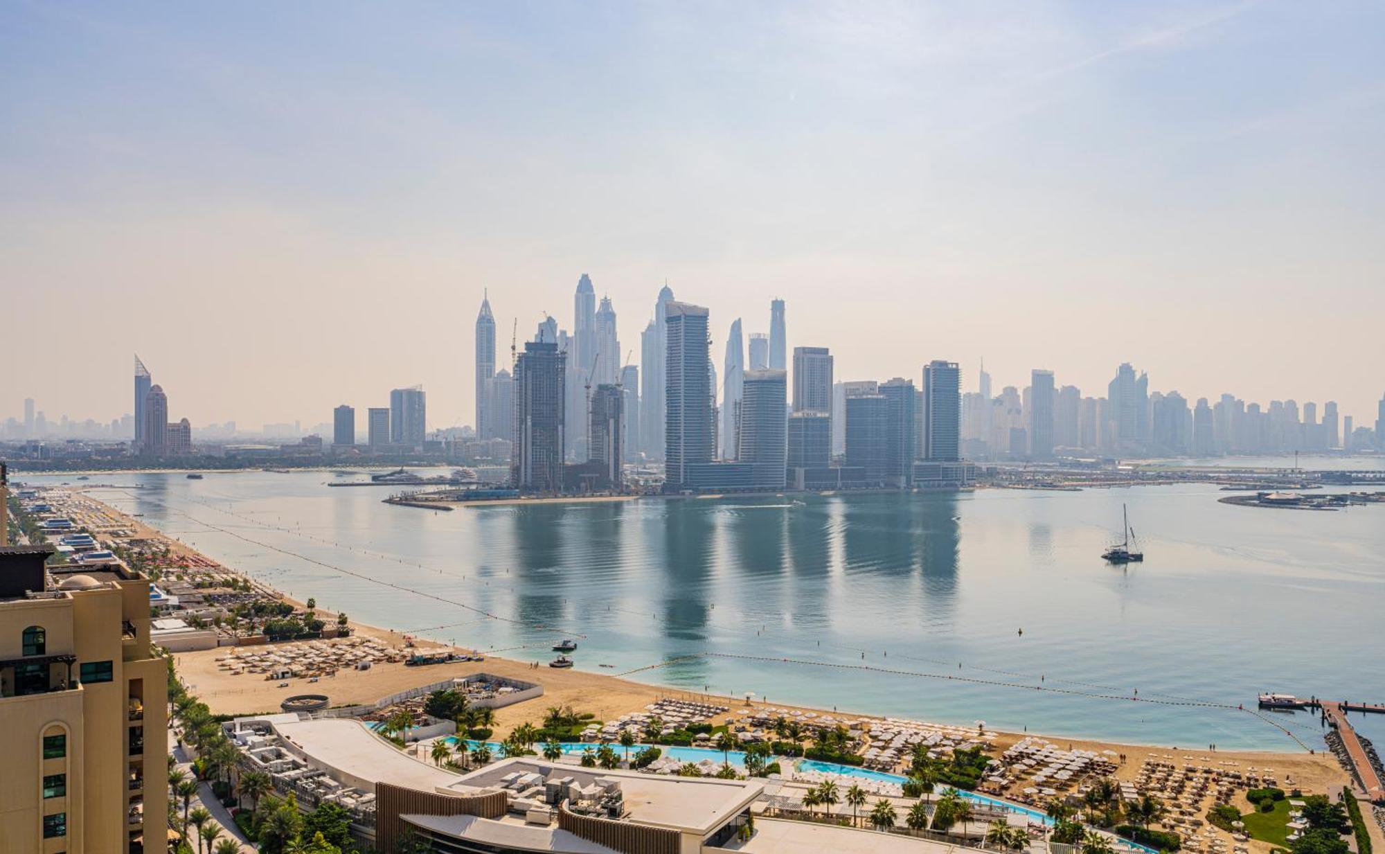 Studio With Pool And Private Beach Access On Palm Jumeirah Dubai Exterior foto